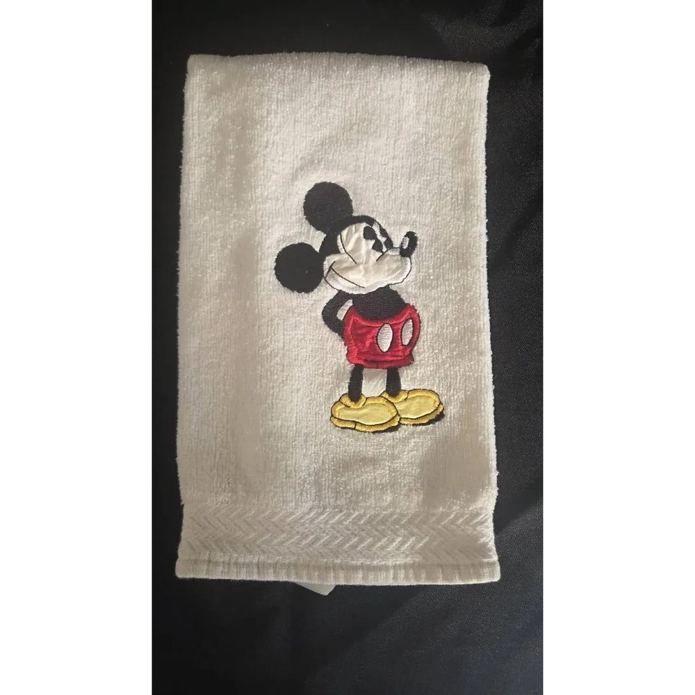 Mickey Mouse Bathroom Set- Towels Washcloths Shower Curtain Hooks & Art Book - Picture 2 of 16